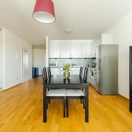 Business & Family Ambiente Apartments Bratislava Exterior photo