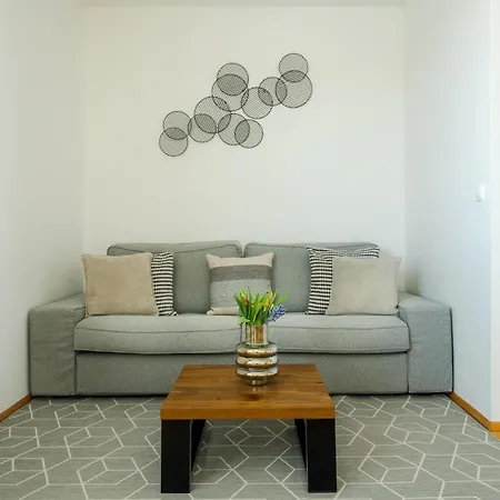 Business & Family Ambiente Apartments Bratislava Exterior photo