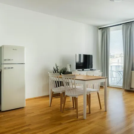 Business & Family Ambiente Apartments Bratislava Exterior photo